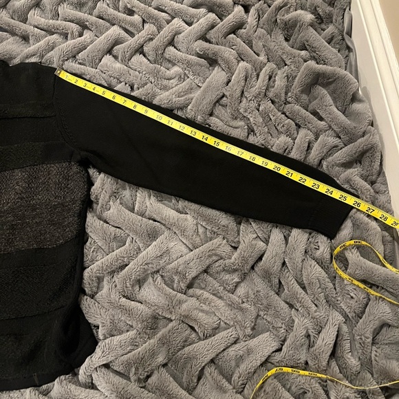 Calvin Klein Large Black and Gray Sweater - Picture 10 of 11